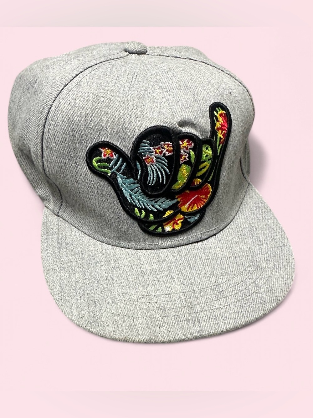 Men's Gray Snapback Hat with Floral Patch